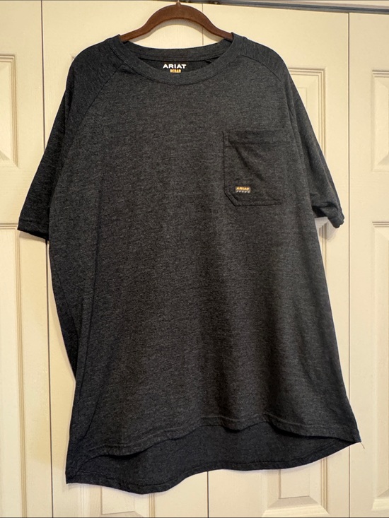 Ariat Other - Ariat Men’s Heather Charcoal Crewneck Pocket Tee